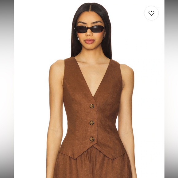 Lovers + Friends Asa Linen Vest in Chocolate size XS 
Lovers and Friends - Picture 2 of 12